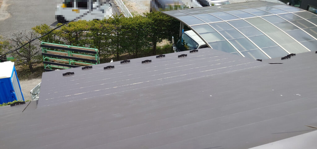 佐久市　屋根カバー工法　